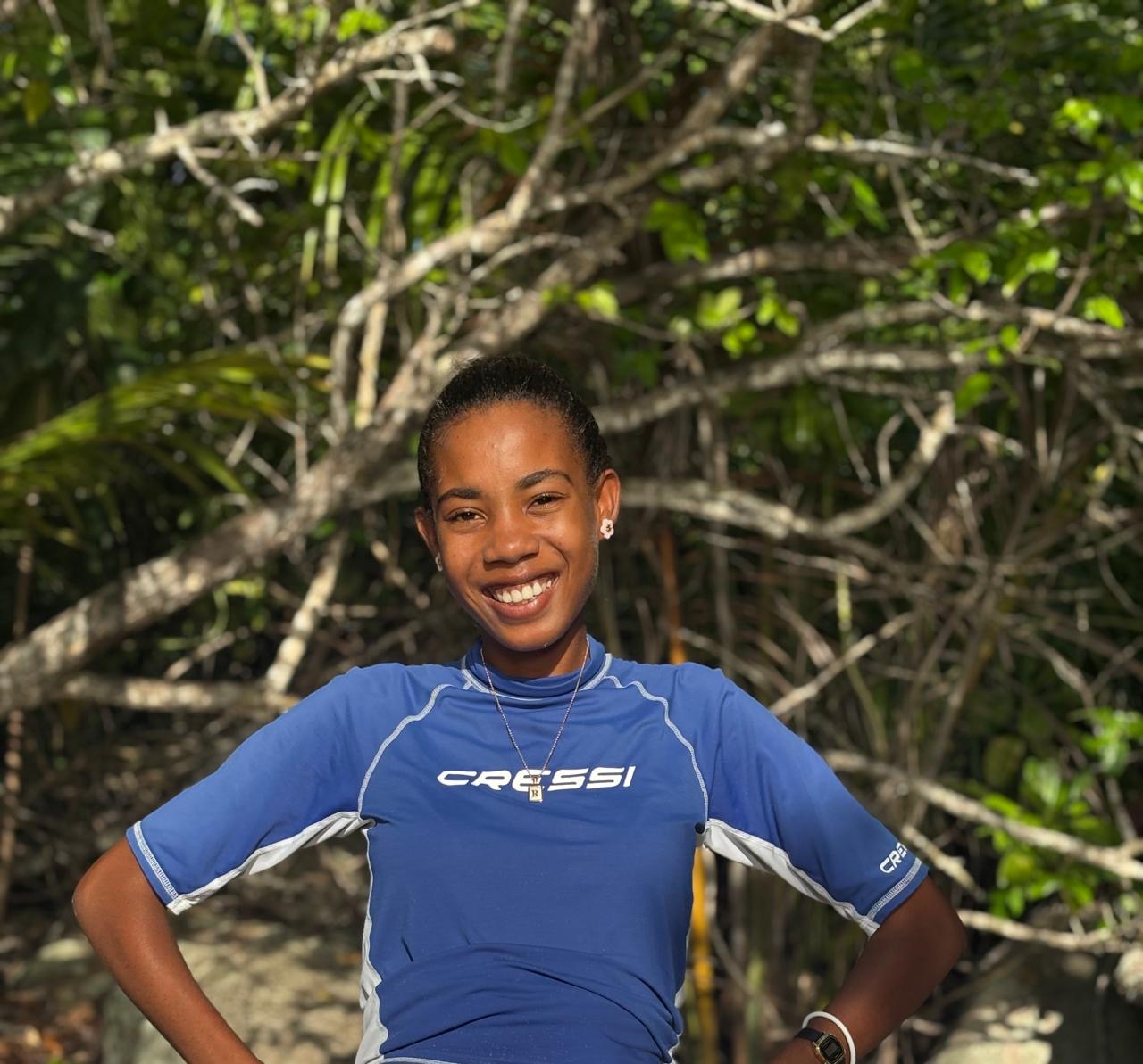 Roanna — Crew & Snorkel Guide